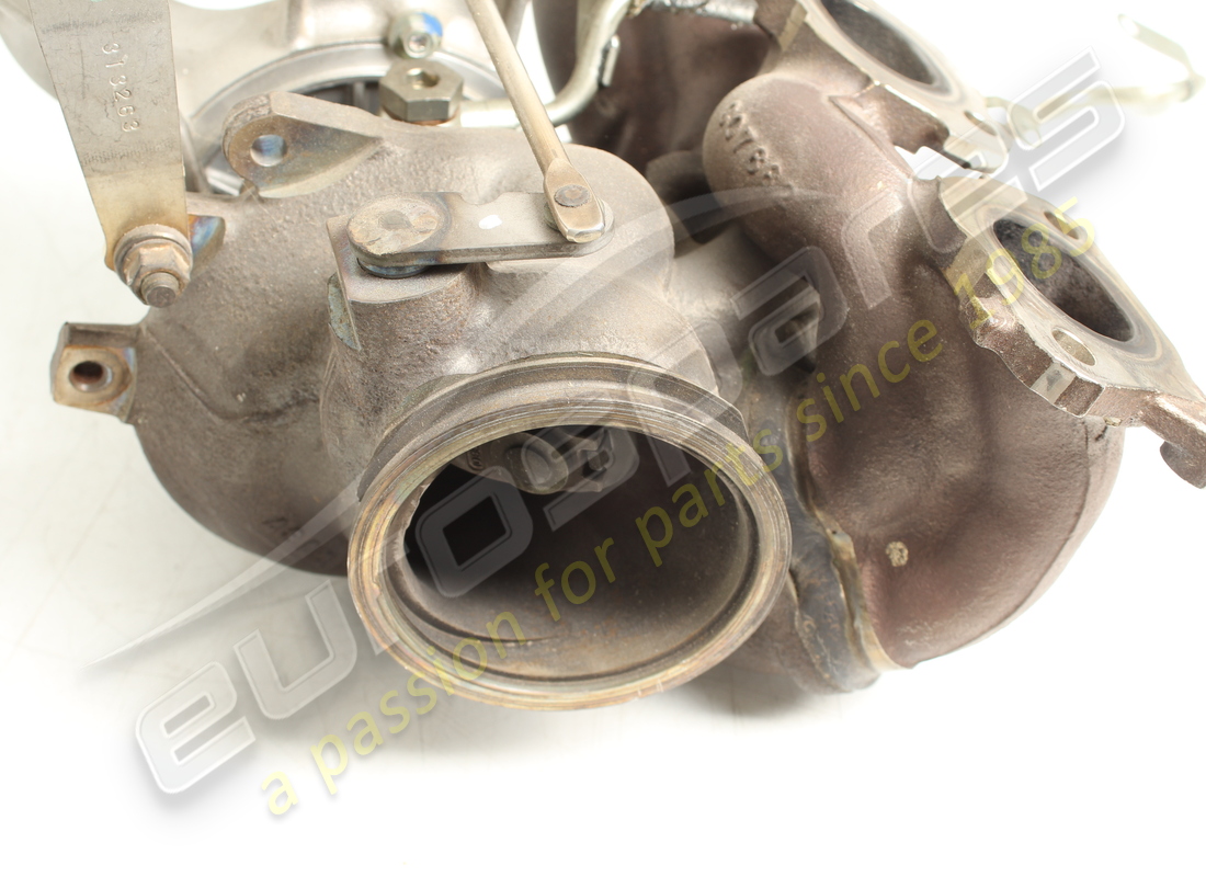 TURBOCOMPRESSEUR DROIT Ferrari UTILISÉ. NUMÉRO DE PIÈCE 307672 (1)
