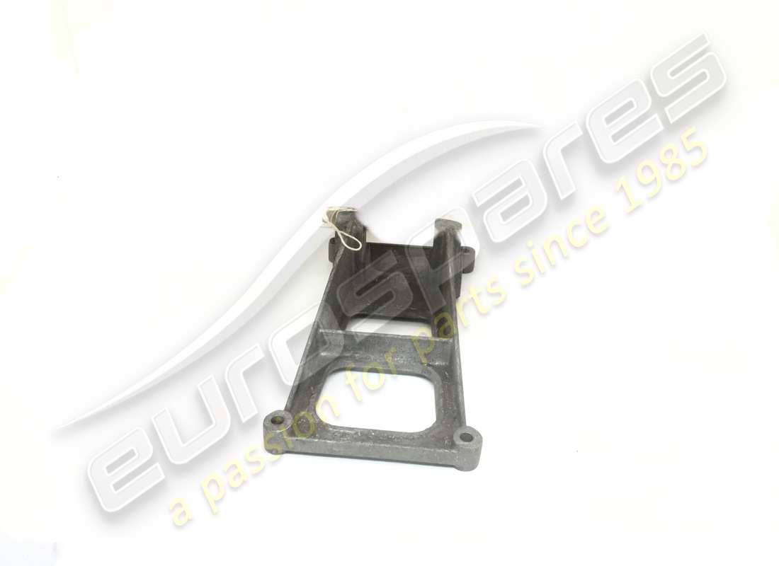 nouveau support rh ferrari. numéro de pièce 107313 (1)