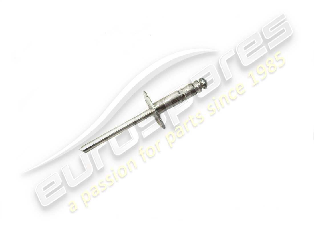 nouveau rivet maserati. numéro de pièce 670007137 (1)