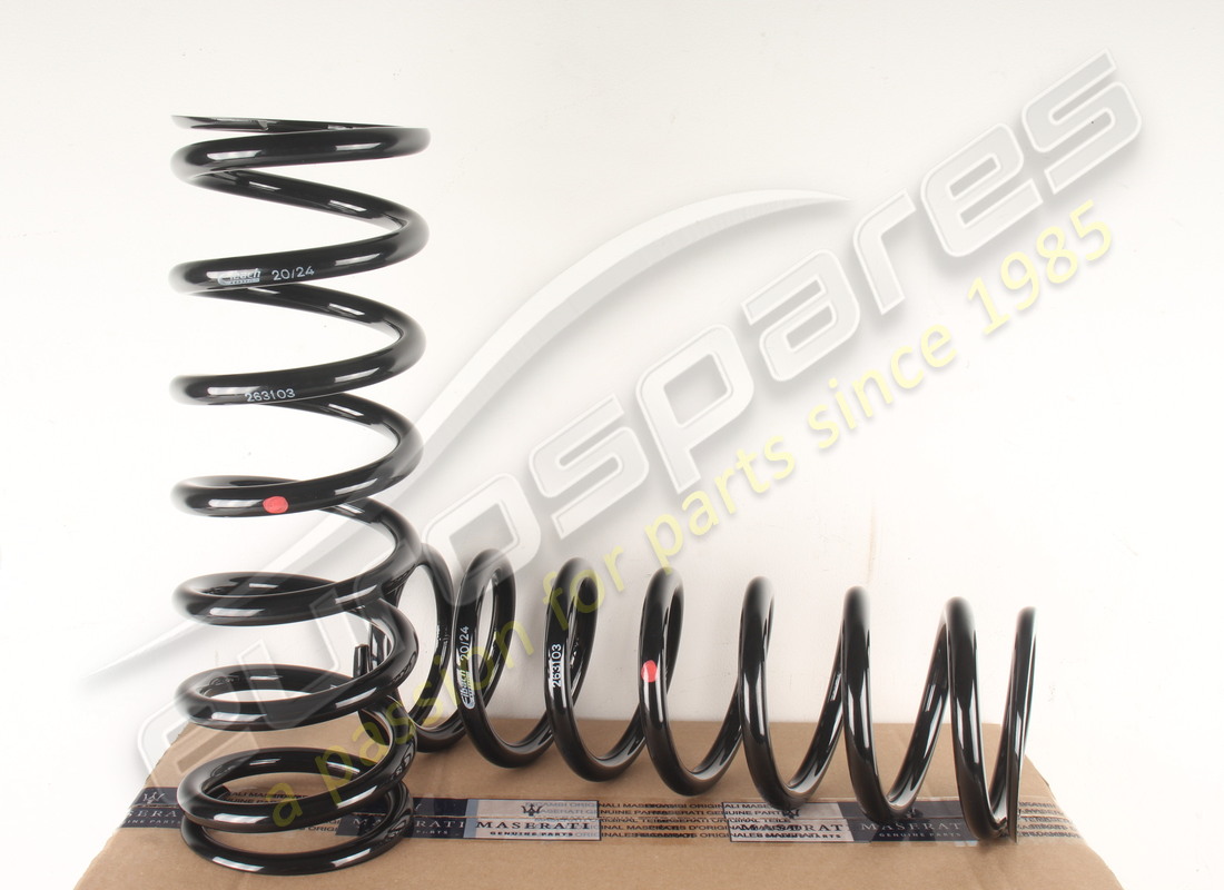 nouveau kit de ressorts avant maserati. numéro de pièce 900027815 (2)