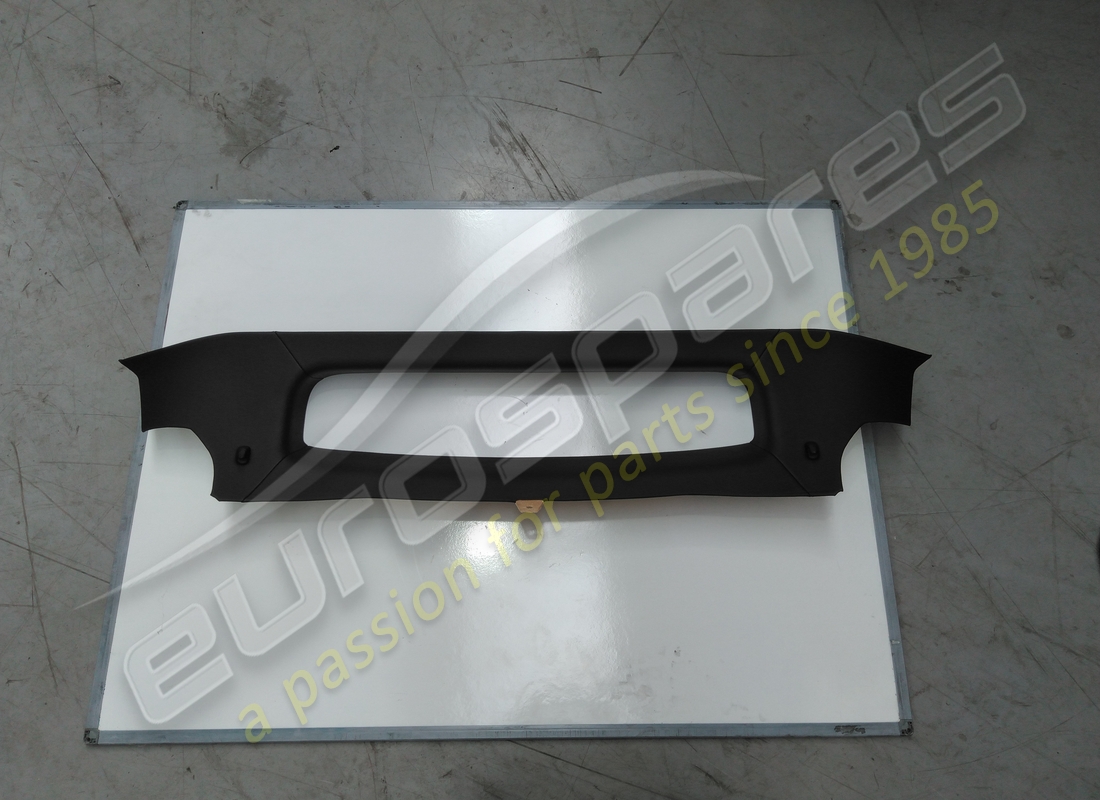 UTILISÉ Lamborghini GARNITURE . NUMÉRO DE PIÈCE 4T0867591M (1)