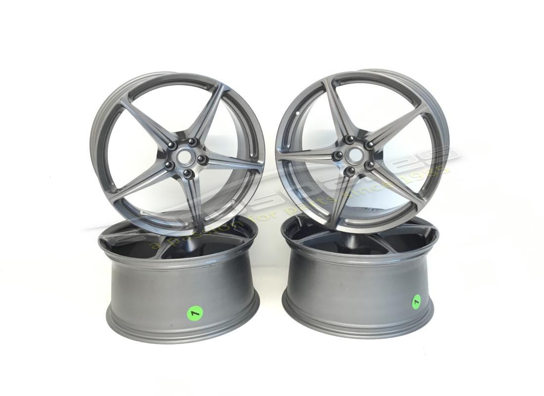 ENSEMBLE DE ROUES RECONDITIONNÉES Ferrari (FORGE GRIGIO CORSA MAT) 20 POUCE AVEC GOUJONS. NUMÉRO DE PIÈCE 70001936 (1)