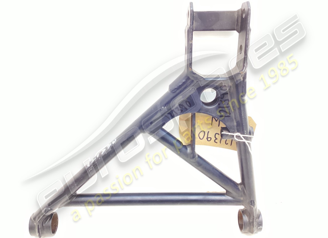 nouveau levier de suspension inférieur avant ferrari droit. numéro de pièce 121390 (2)