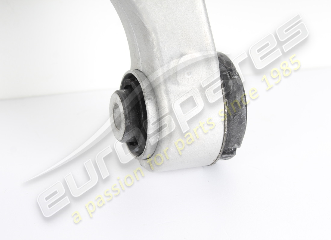 nouveau bras de suspension avant maserati gauche. numéro de pièce 670107802 (3)
