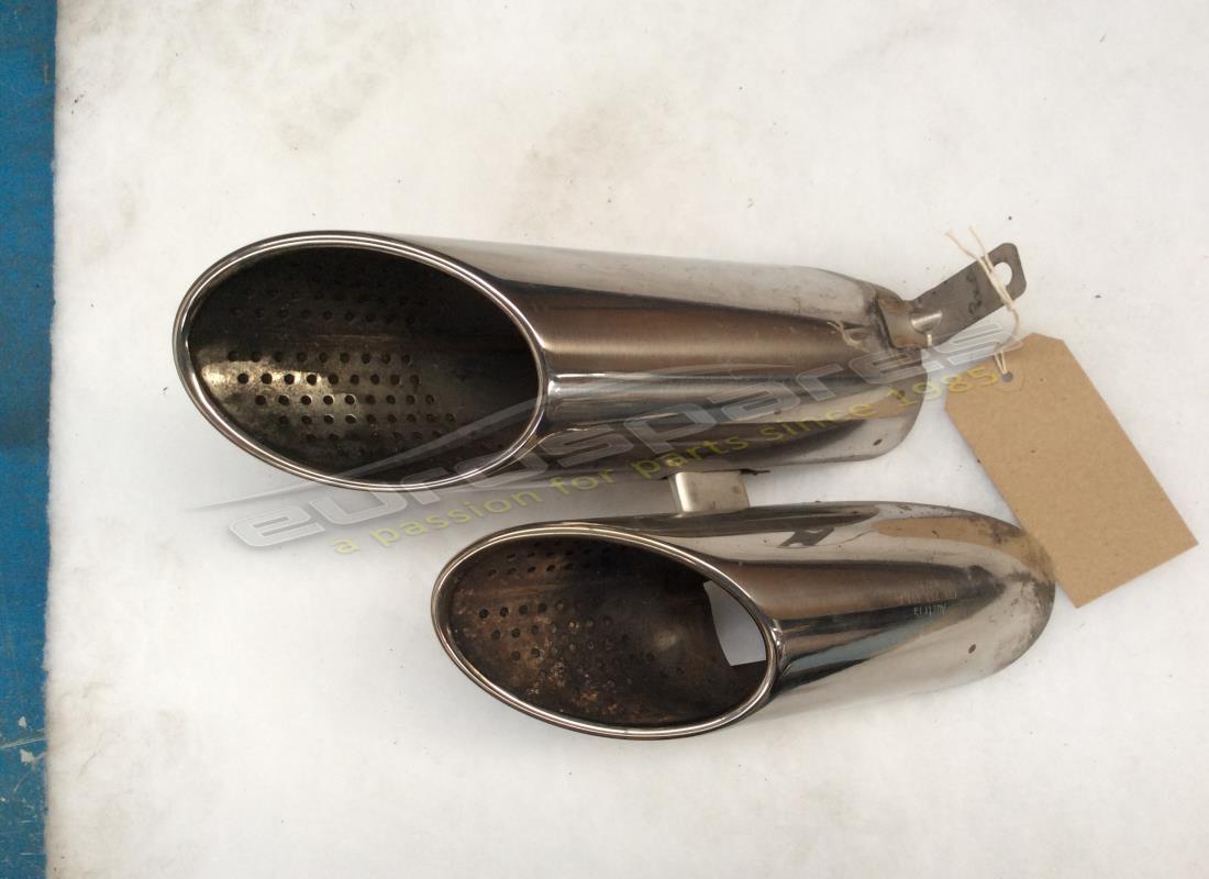 UTILISÉ Lamborghini GARNITURE, TUYAU D'ARRIÈRE LH POLI. NUMÉRO DE PIÈCE 4T0253697E (1)