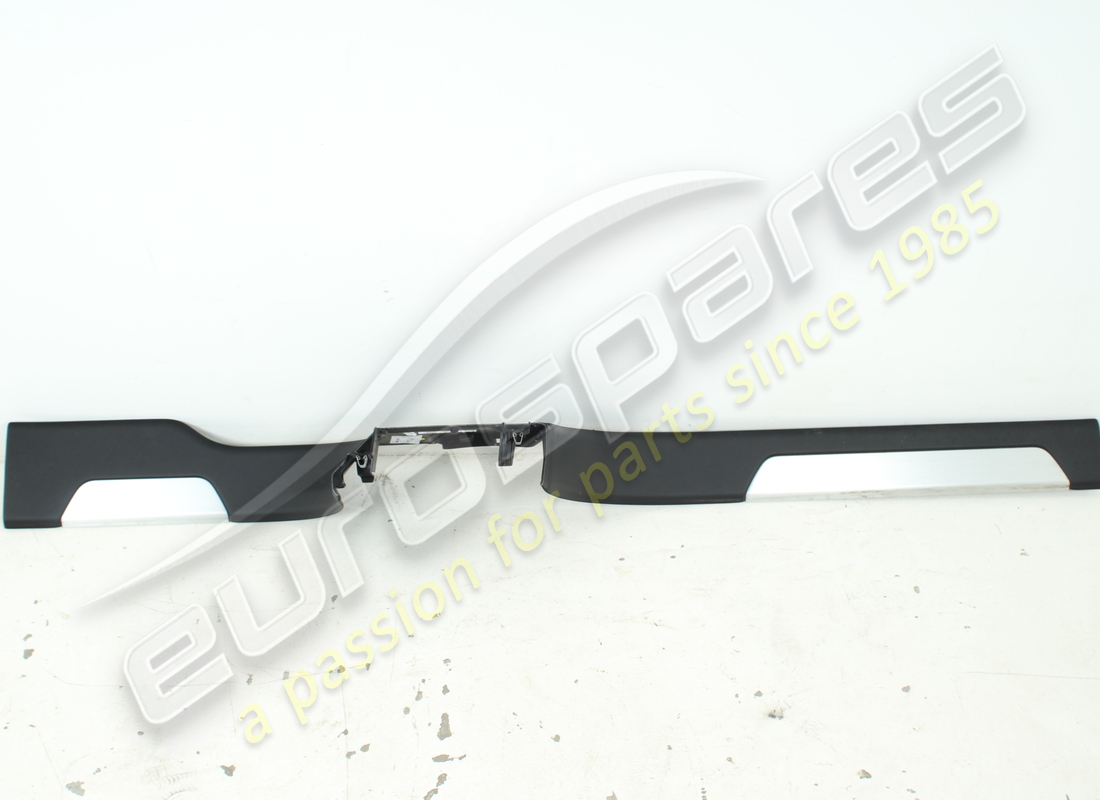 plaque de protection de lamborghini utilisée. numéro de pièce 4ml853370bqg8 (2)