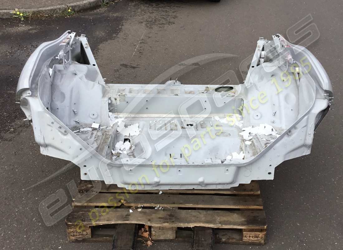 nouveau (autre) eurospares châssis arrière (lhd). numéro de pièce eap1373995 (4)