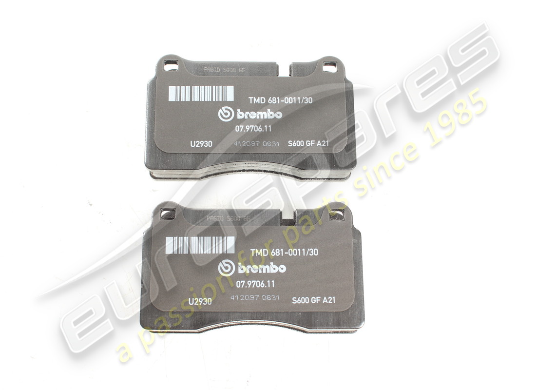 nouveau jeu de plaquettes arrière maserati. numéro de pièce 673010324 (2)