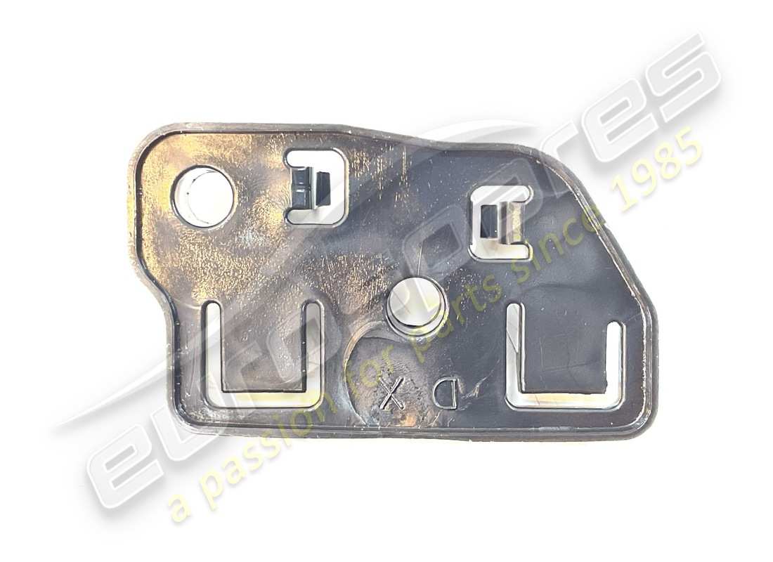 nouveau support latéral droit maserati. numéro de pièce 670004442 (1)