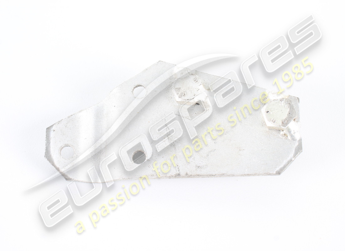 nouveau support ferrari. numéro de pièce 110093 (1)