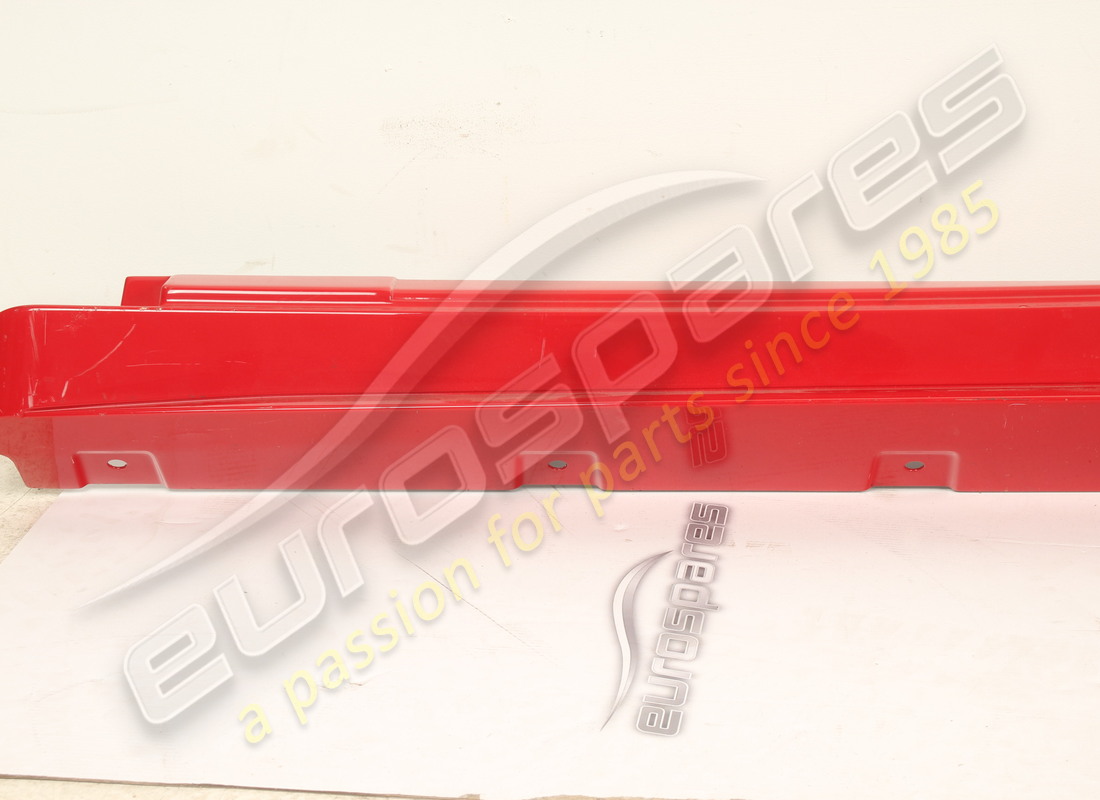 nouveau (autre) ferrari garniture sous-porte gauche. numéro de pièce 83261500 (9)