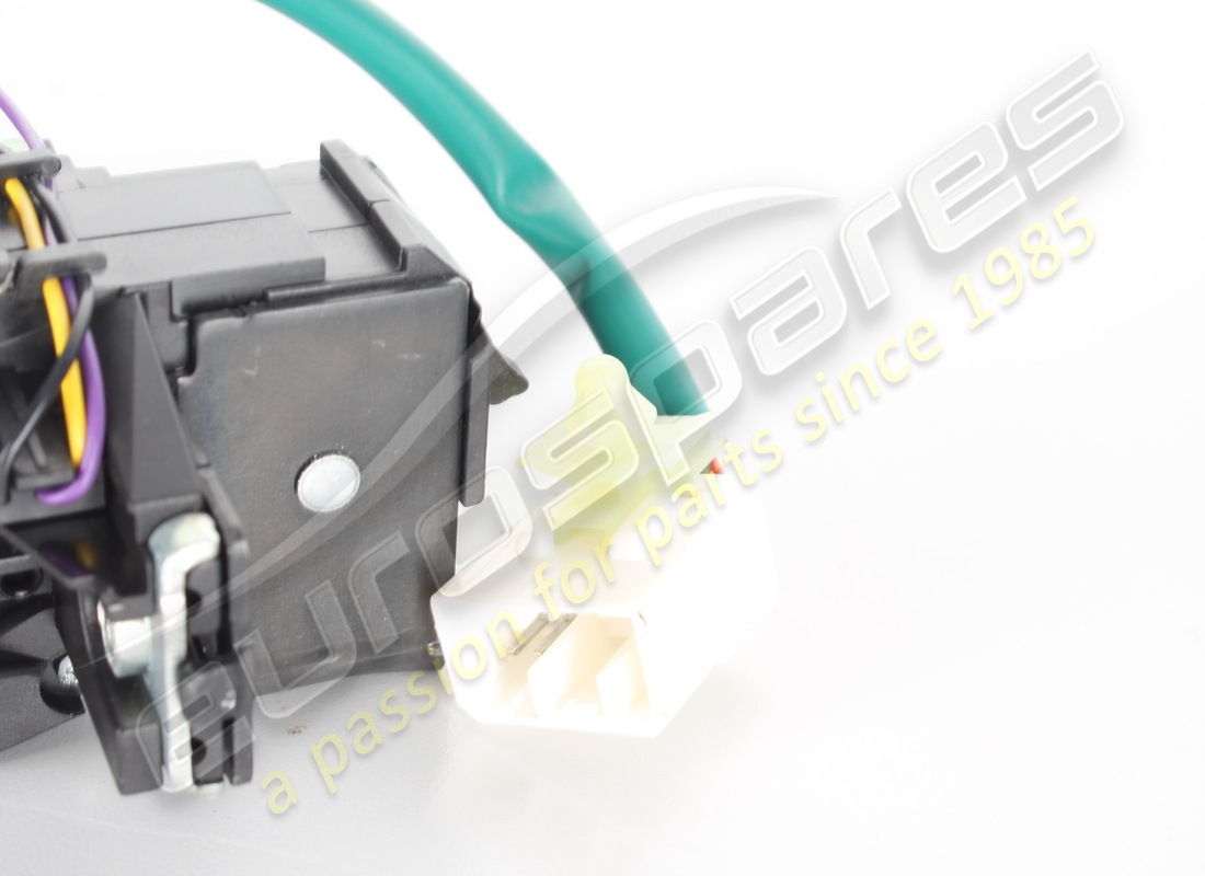 nouvelle serrure de capot de coffre maserati. numéro de pièce 67826200 (3)