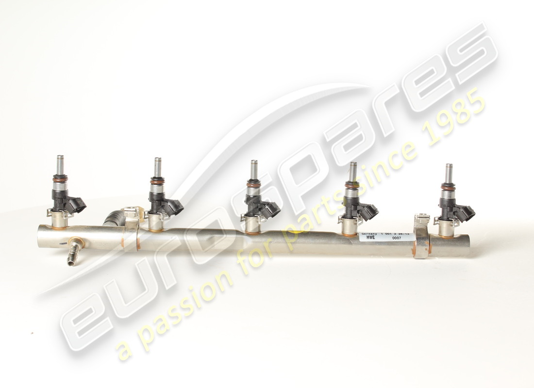 TUYAU DE CARBURANT Lamborghini UTILISÉ. NUMÉRO DE PIÈCE 07L133681S (1)