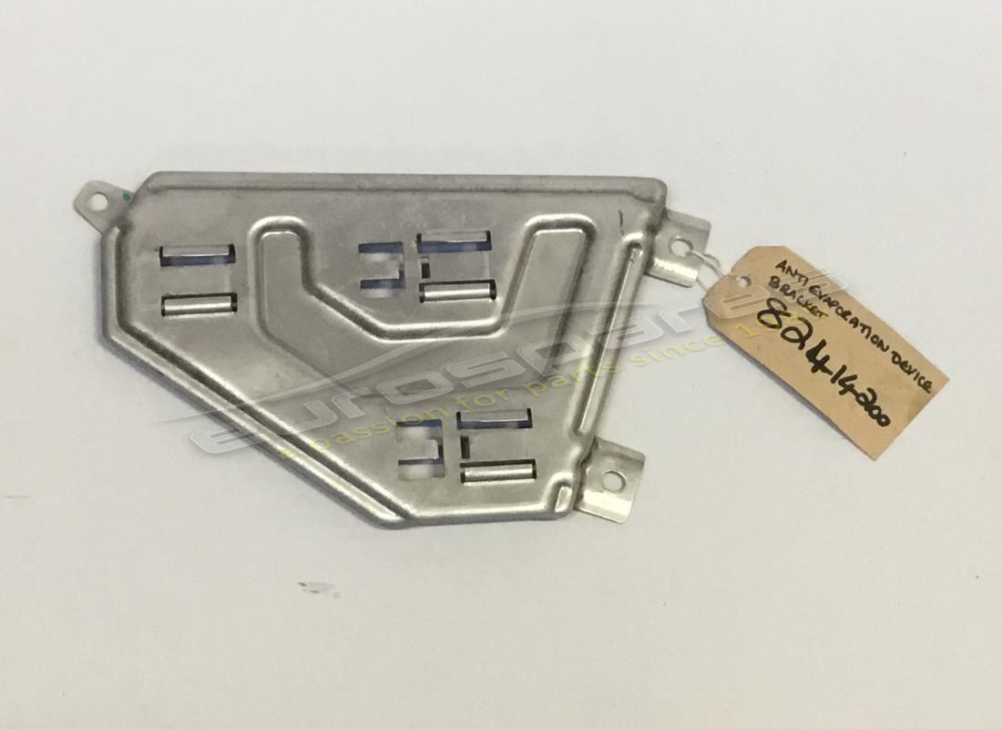 UTILISÉ Ferrari SUPPORT DE FILTRE À VAPEUR . NUMÉRO DE PIÈCE 82414200 (1)
