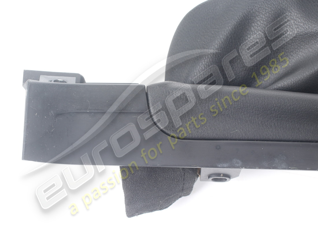 COUVERCLE DE BIELLE DE DIRECTION D'OCCASION MASERATI. NUMÉRO DE PIÈCE 69992300 (2) couvercle de bielle de direction d'occasion maserati. numéro de pièce 69992300 (2)