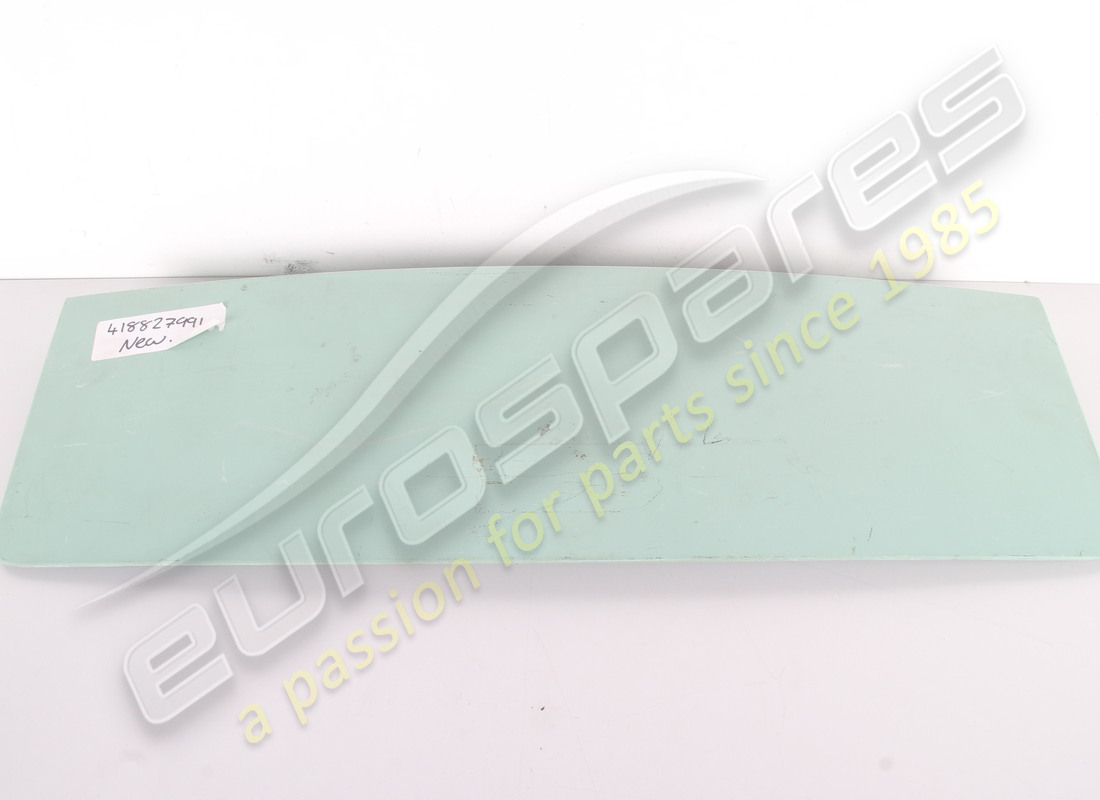 nouveau lamborghini ensemble de couvercle. numéro de pièce 418827991 (1)