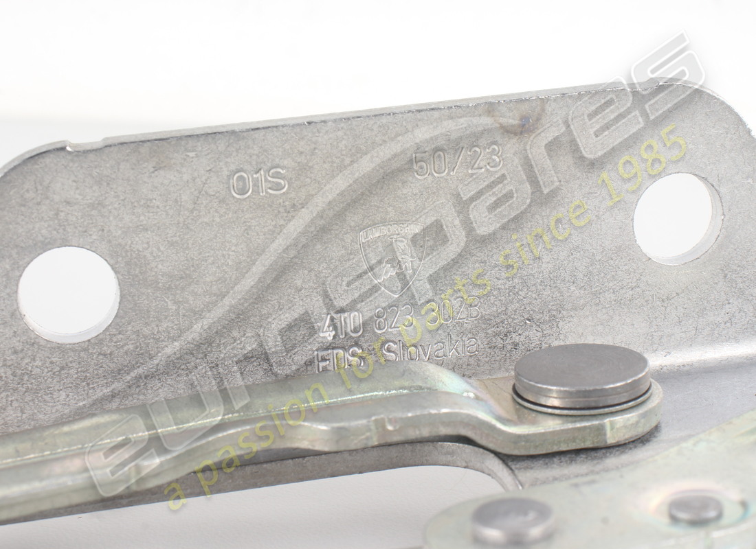 nouvelle charnière de capot avant droit lamborghini. numéro de pièce 4t0823302b (2)