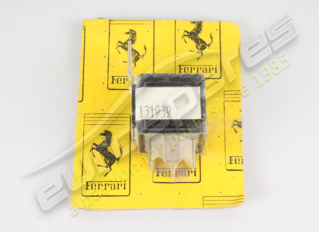 nouveau ferrari relais antidérapant seimens 4 broche noir. numéro de pièce 131939 (1)