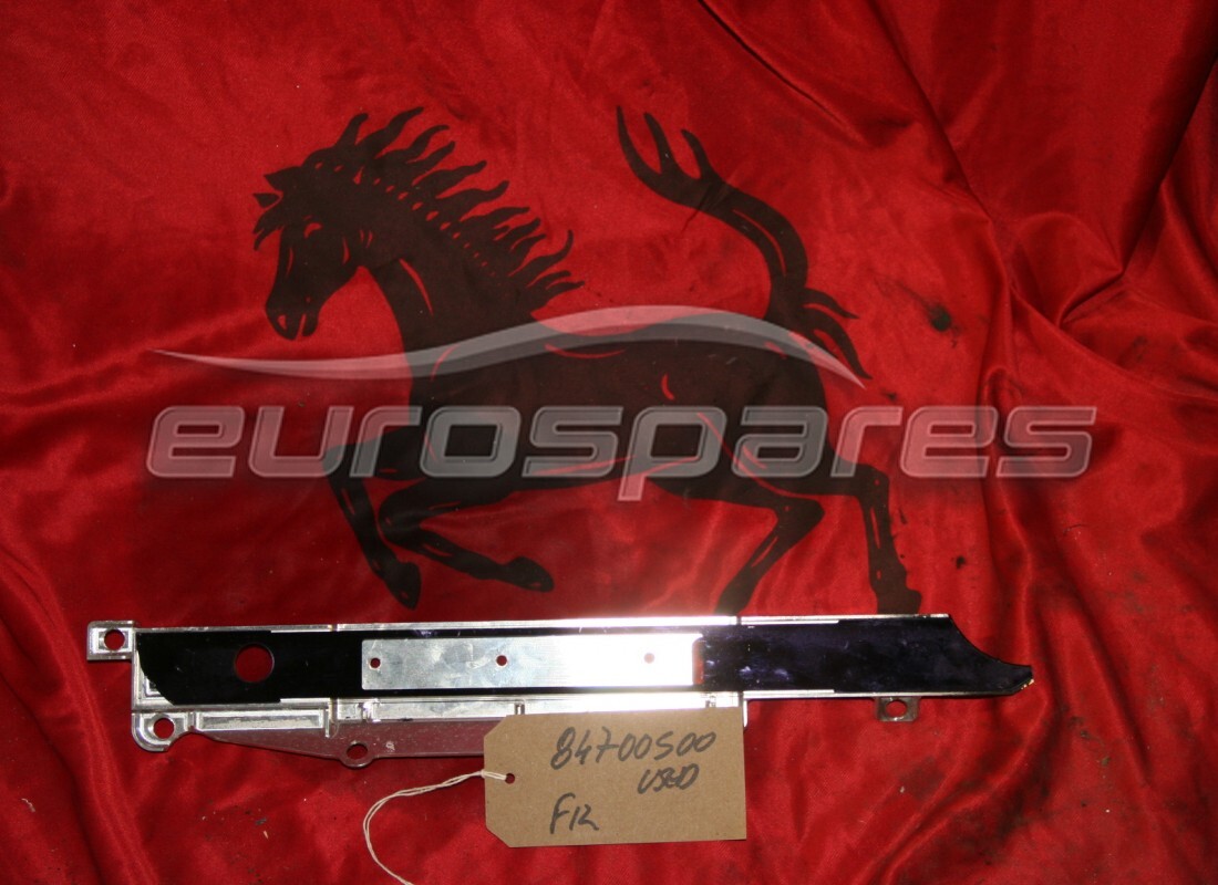 UTILISÉ Ferrari SUPPORT DE MONTAGE DE BANDE COSMÉTIQUE LHD . NUMÉRO DE PIÈCE 84700500 (1)