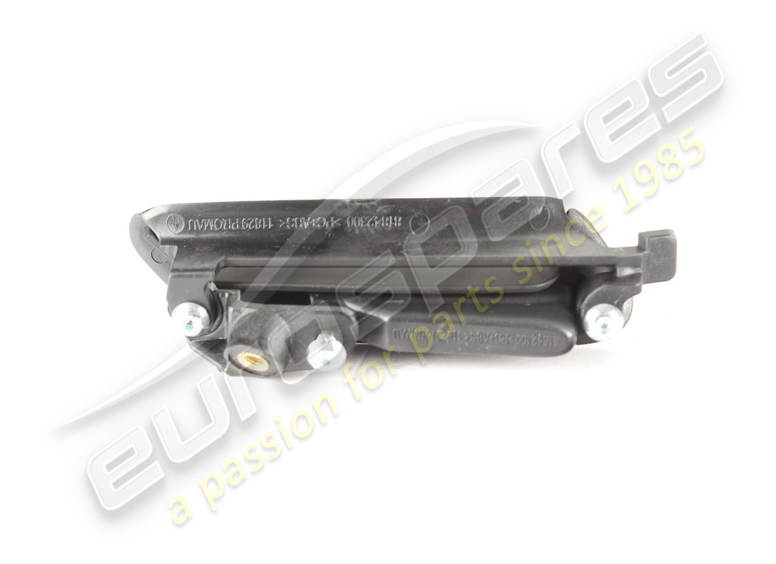 nouvelle assiette ferrari. numéro de pièce 86726312 (2)