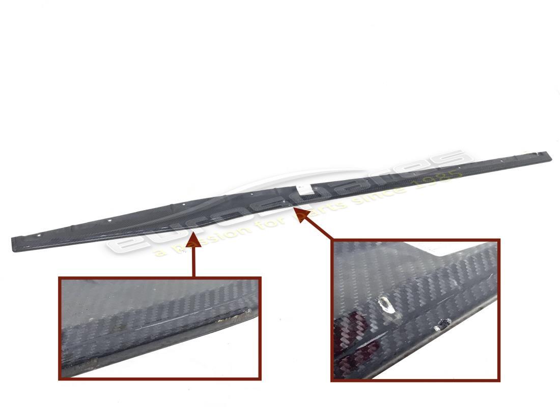 UTILISÉ Lamborghini LÈVRE DE CACHE-CULBUTEUR LH . NUMÉRO DE PIÈCE 403853759 (1)