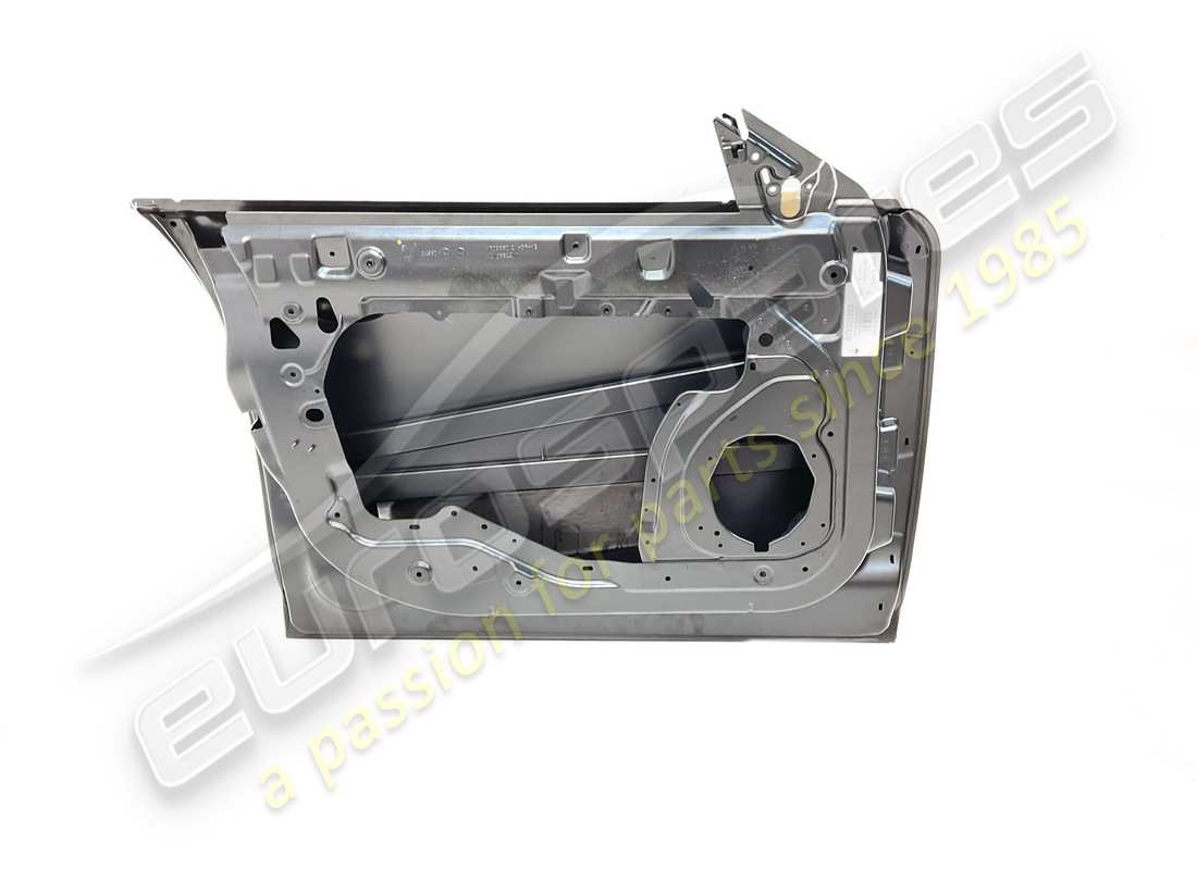 nouvelle porte d'entrée gauche maserati. numéro de pièce 673007994 (2)