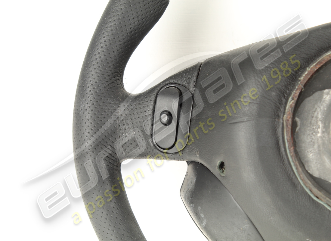 volant de ferrari utilisé. numéro de pièce 69455100 (7)