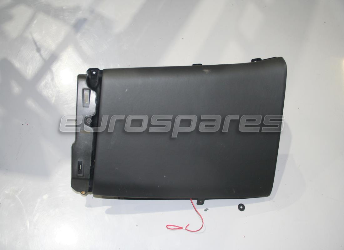 UTILISÉ Ferrari CUBBY. NUMÉRO DE PIÈCE 84151300 (1)