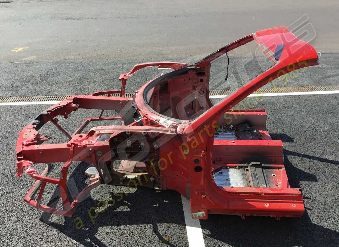 utilisé ferrari sous-châssis avant. numéro de pièce 985269322 (2)
