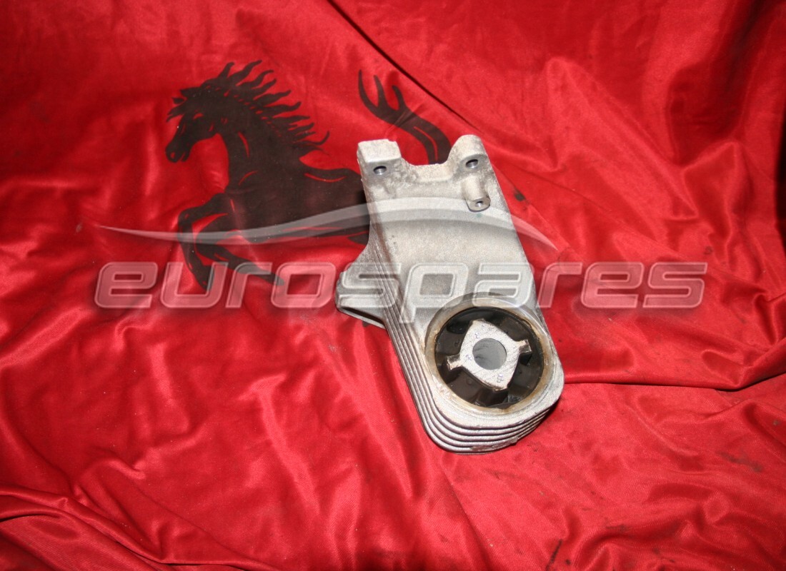 UTILISÉ Ferrari SUPPORT ARRIÈRE DROIT COMPLET. NUMÉRO DE PIÈCE 266362 (1)