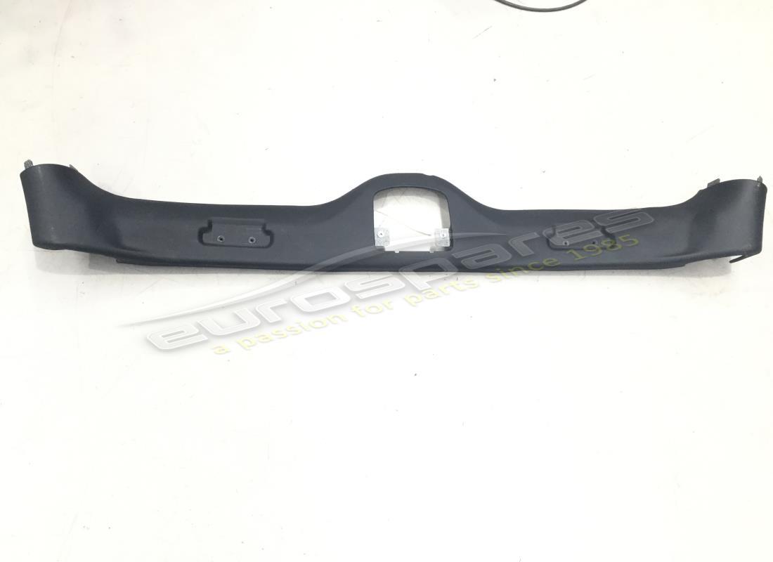 UTILISÉ Ferrari PANNEAU DE GARNITURE DE TRAVERSE SUPÉRIEURE . NUMÉRO DE PIÈCE 86557412 (1)