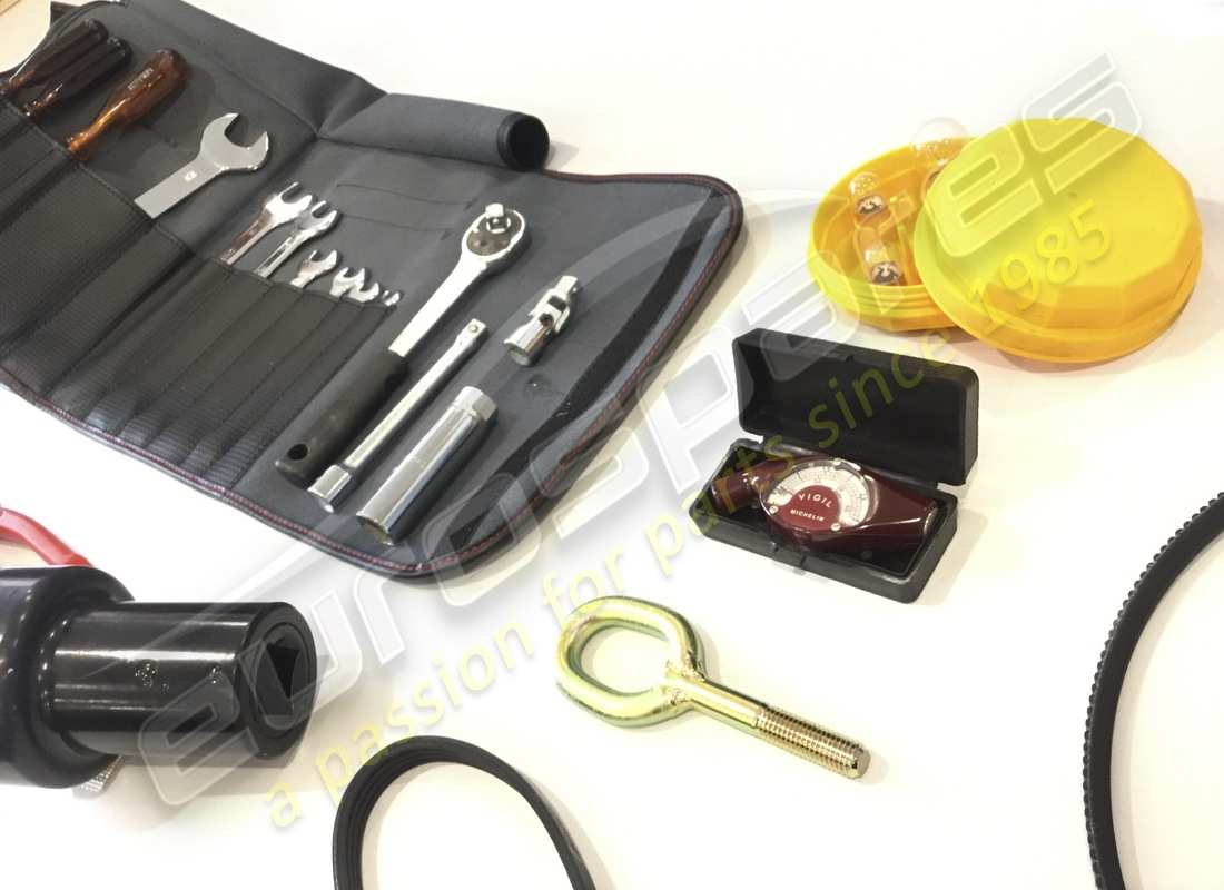 nouveau kit d'outils ferrari complet. numéro de pièce 138669 (4)