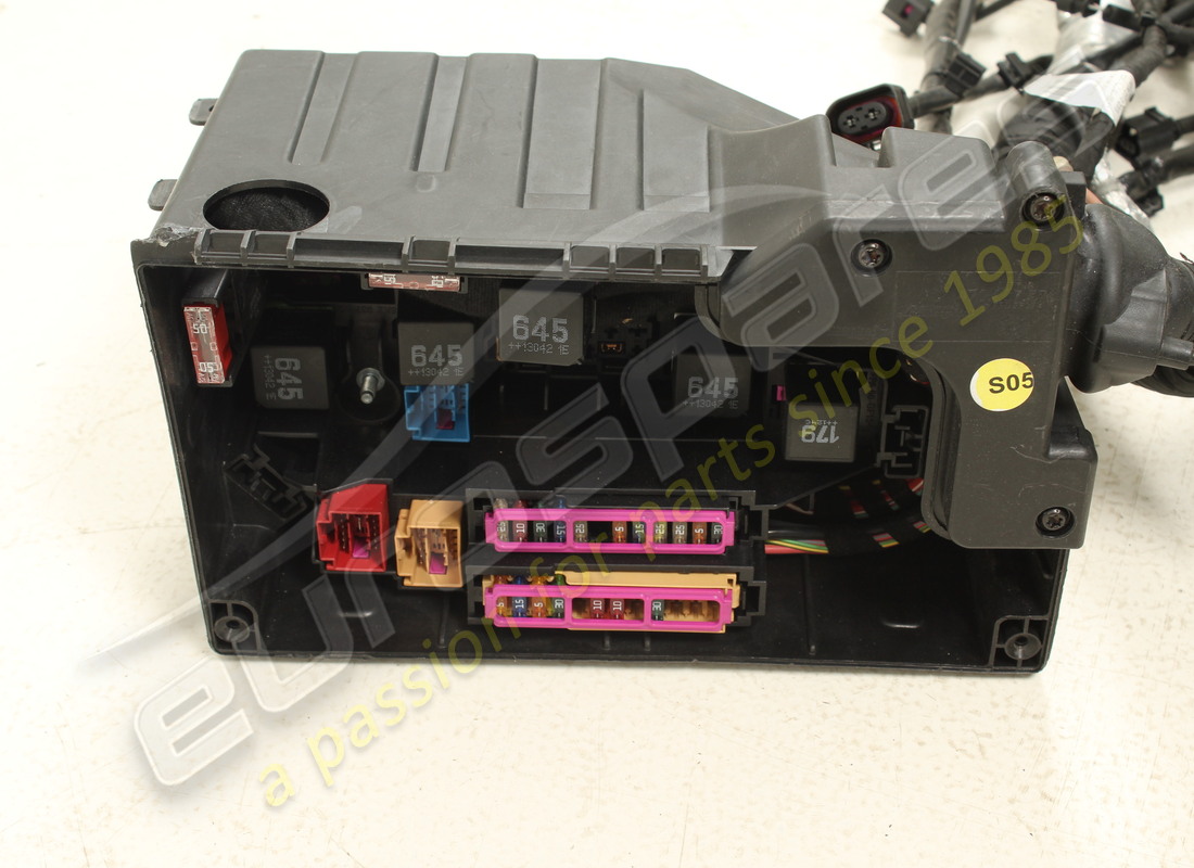 nouveau faisceau lamborghini, moteur rdw. numéro de pièce 470971072a (5)