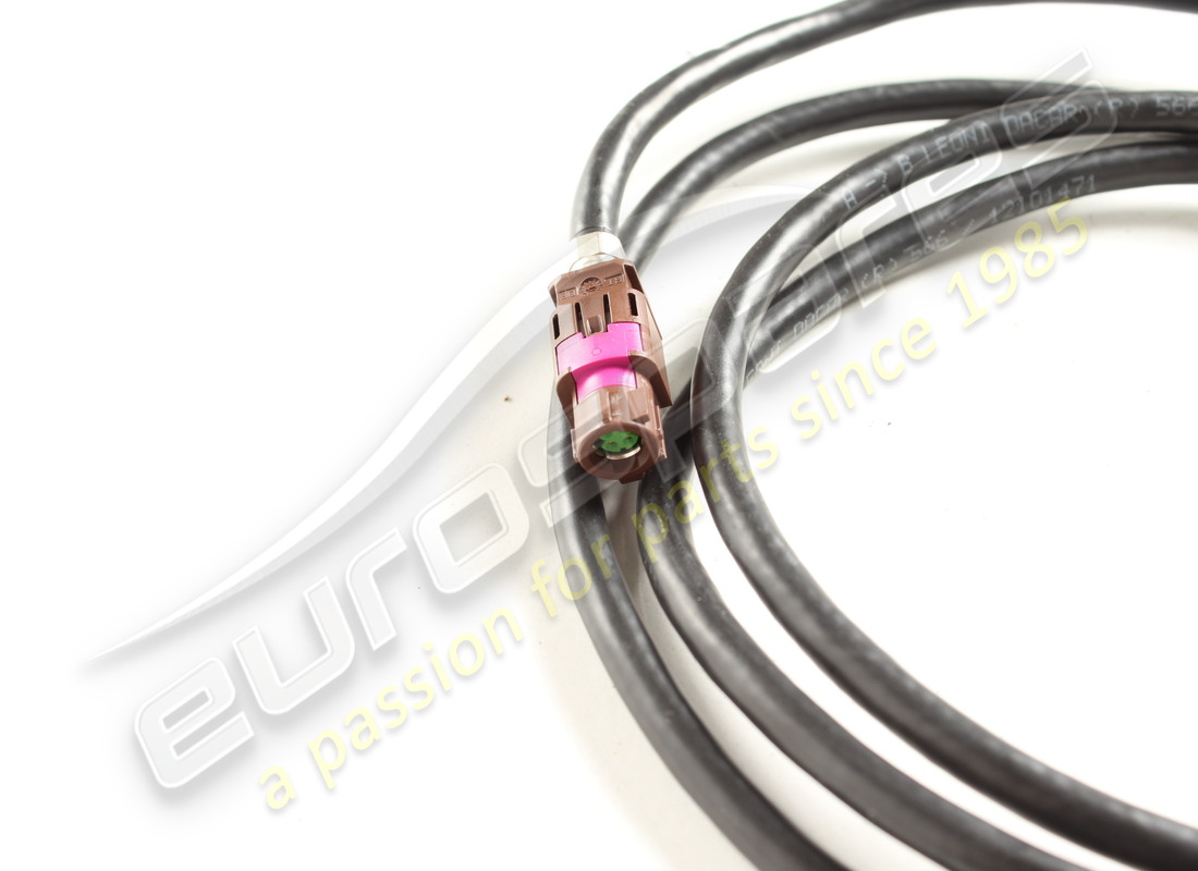 ferrari câble de prise usb-ndm utilisé. numéro de pièce 311948 (2)