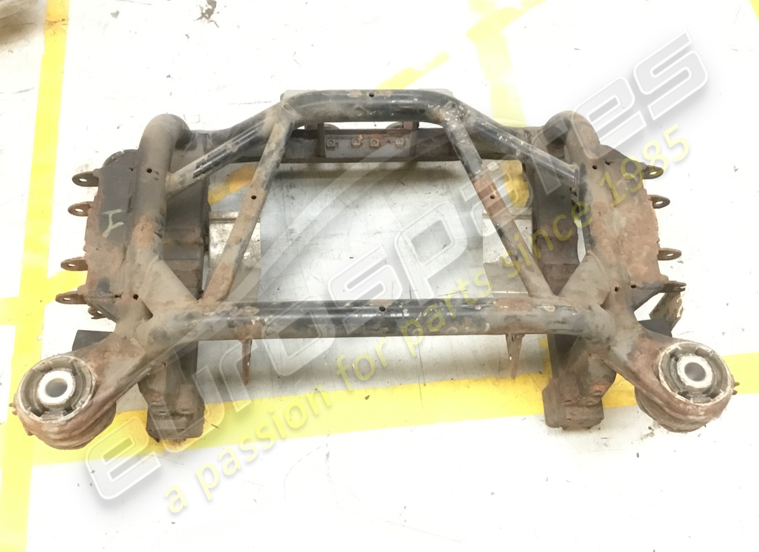 ensemble de cadre arrière utilisé maserati. numéro de pièce 208591 (4)