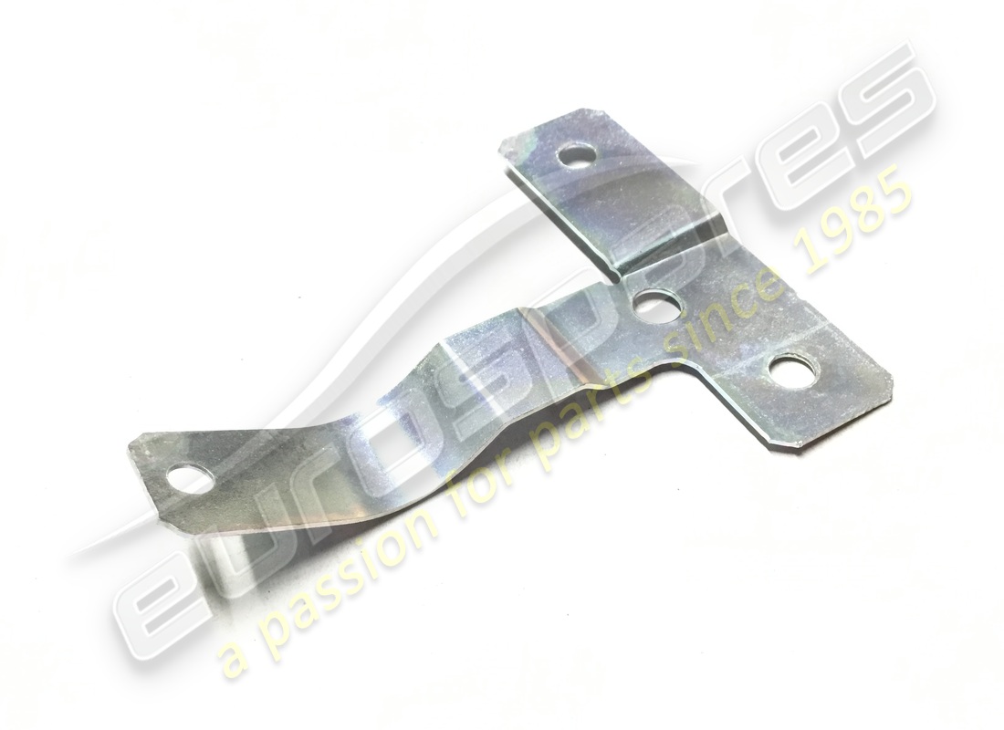 nouveau support gauche maserati. numéro de pièce 388300387 (1)