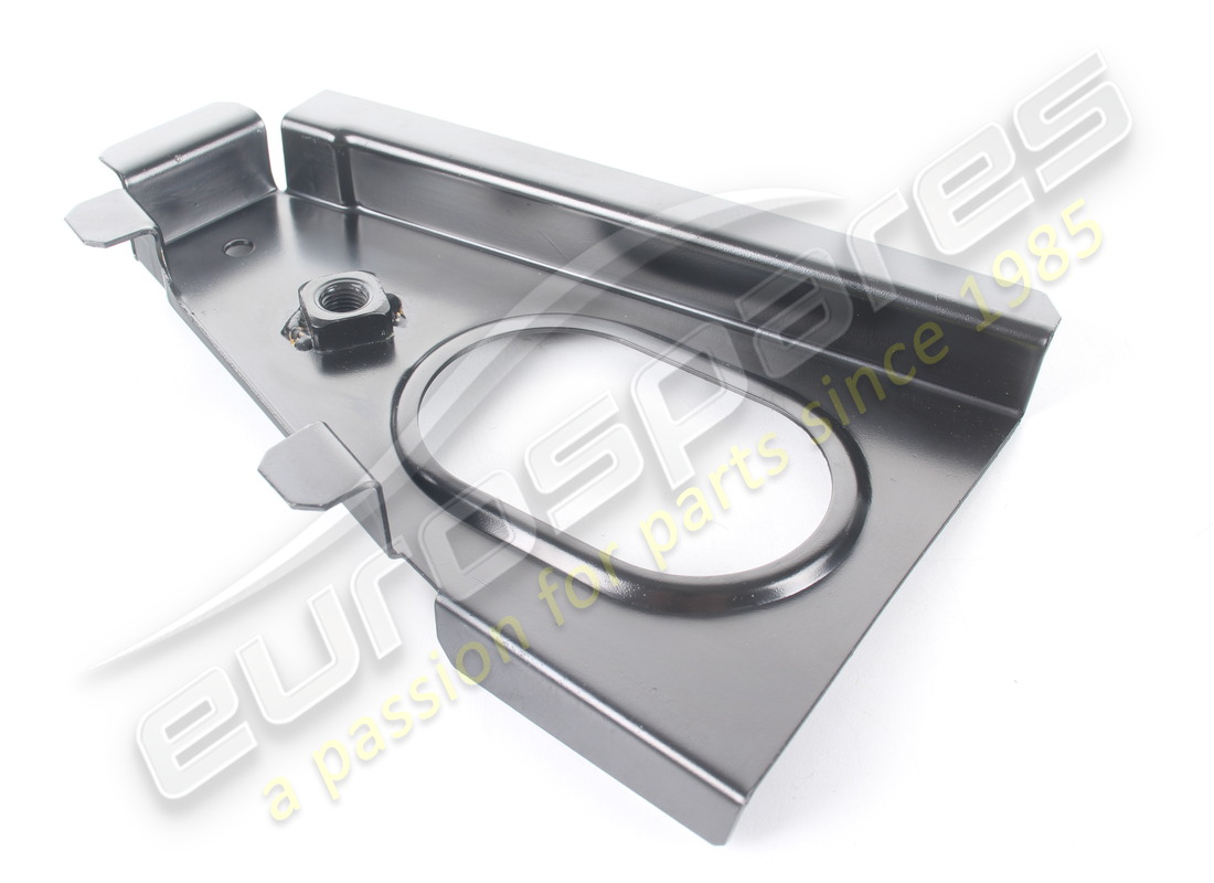 nouveau renfort maserati. numéro de pièce 372500223 (1)