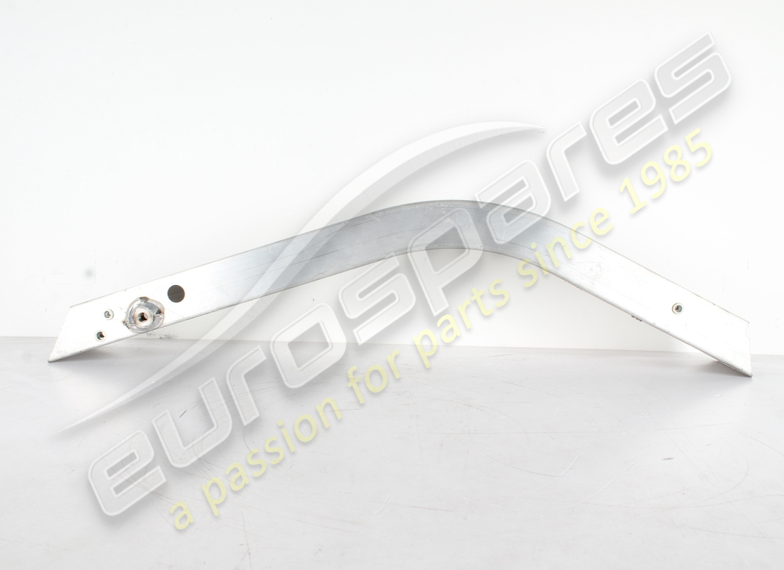 nouveau ferrari pare-feu diagonal inférieur gauche b. numéro de pièce 281551 (2)