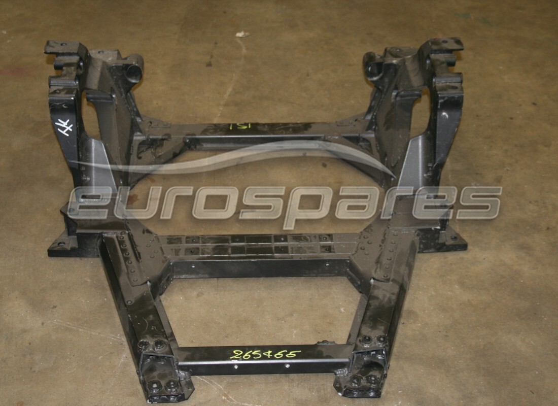 nouveau sous-châssis arrière ferrari. numéro de pièce 265466 (1)