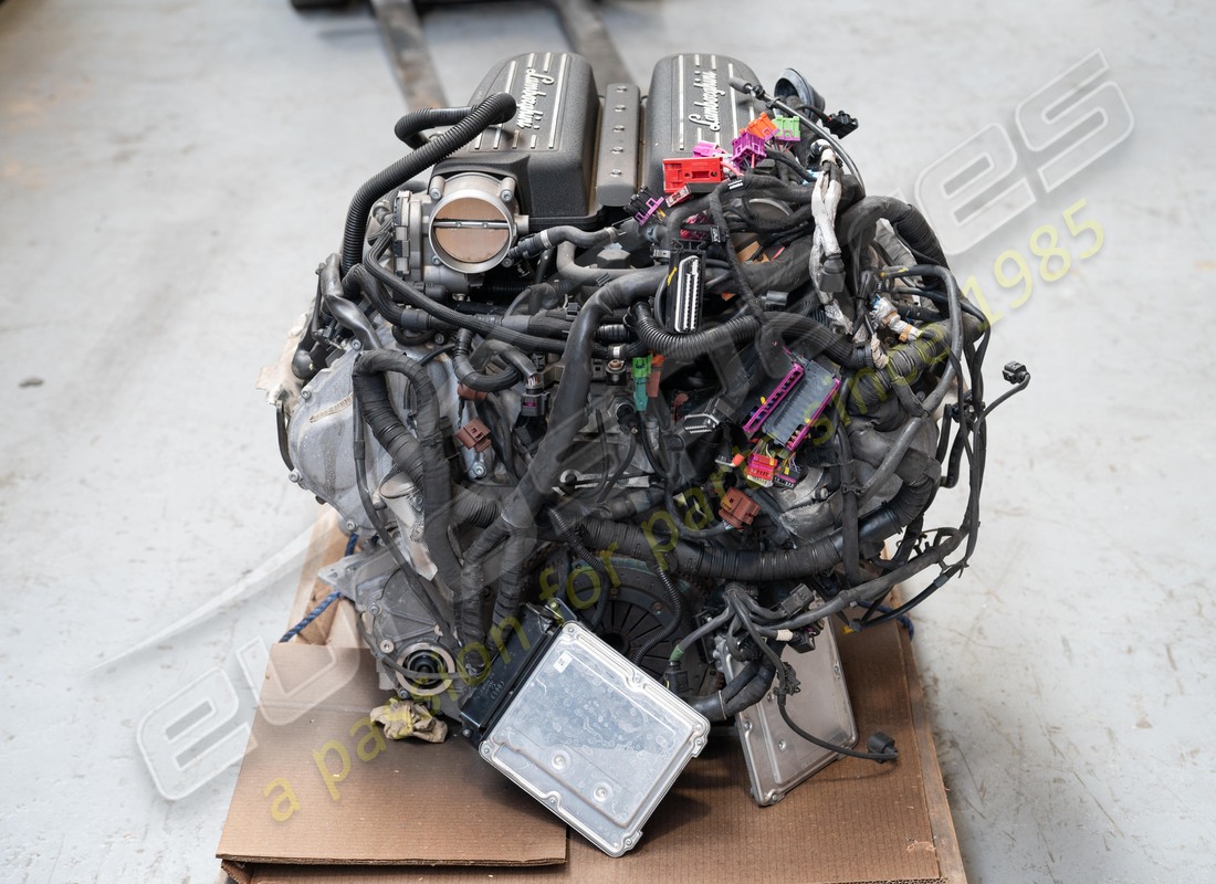 MOTEUR LAMBORGHINI LP570 UTILISÉ. NUMÉRO DE PIÈCE MR00Y9570SL (4) moteur lamborghini lp570 utilisé. numéro de pièce mr00y9570sl (4)