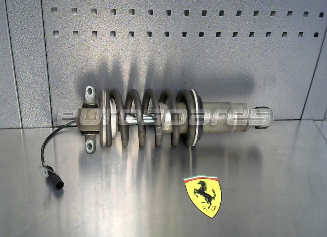 AMORTISSEUR AVANT Ferrari UTILISÉ. NUMÉRO DE PIÈCE 235232 (1)