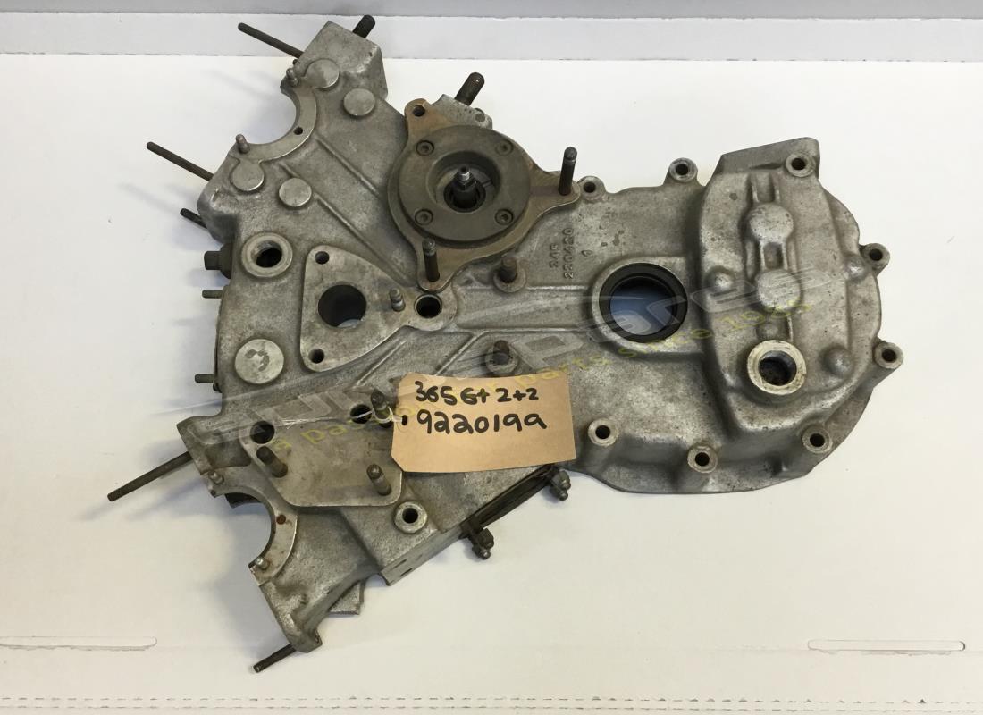 COUVERCLE DE DISTRIBUTION Ferrari UTILISÉ. NUMÉRO DE PIÈCE 9220199 (1)