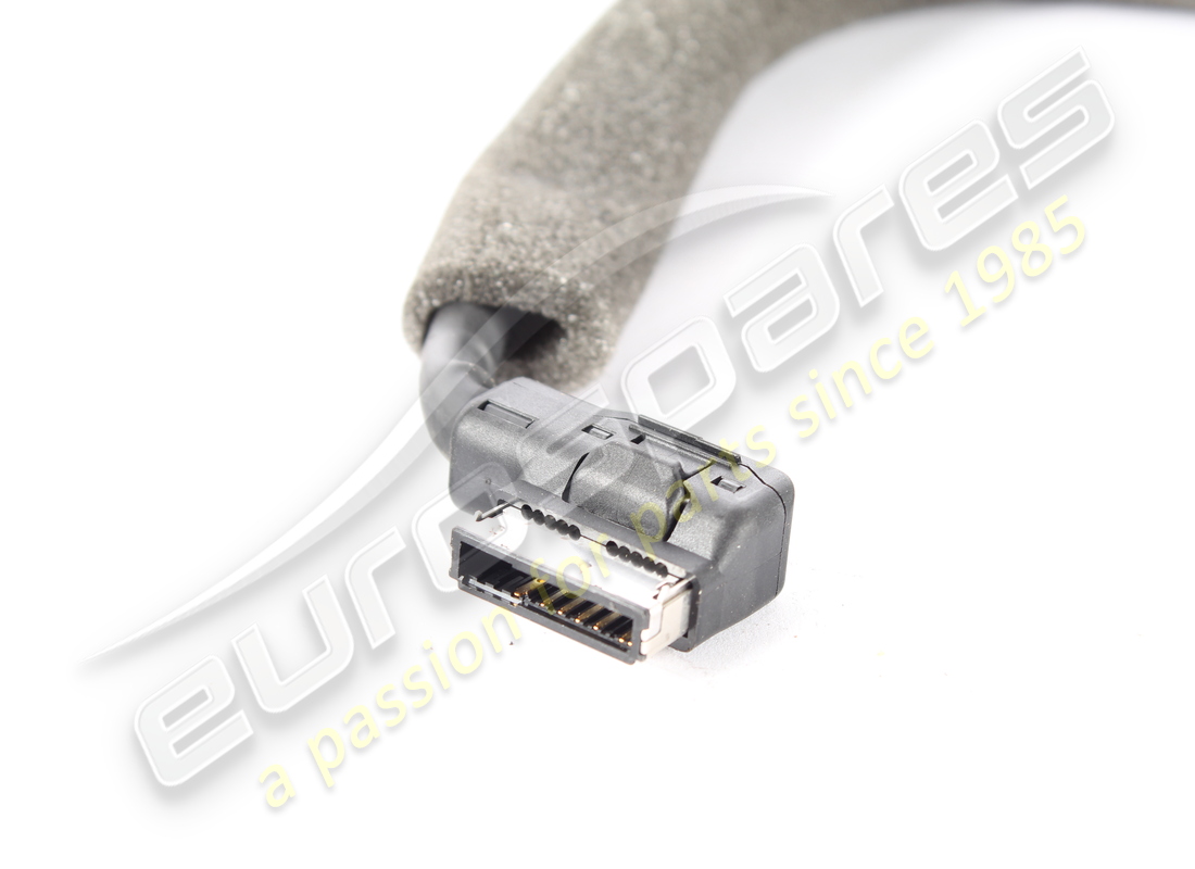 TUYAU DE LAMBORGHINI UTILISÉ. NUMÉRO DE PIÈCE 7L6971199 (2) tuyau de lamborghini utilisé. numéro de pièce 7l6971199 (2)