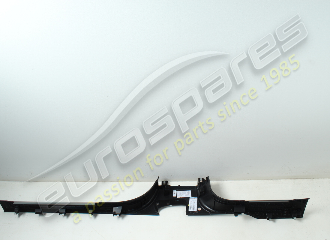 PLAQUE DE PROTECTION Lamborghini UTILISÉE. NUMÉRO DE PIÈCE 4ML853369BQG8 (1)
