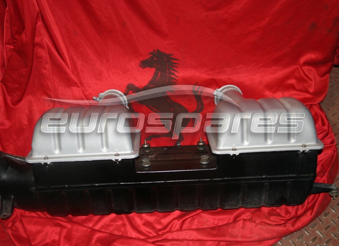 UTILISÉ Ferrari ENSEMBLE DE FILTRE À AIR COMPLET. NUMÉRO DE PIÈCE 184877 (1)