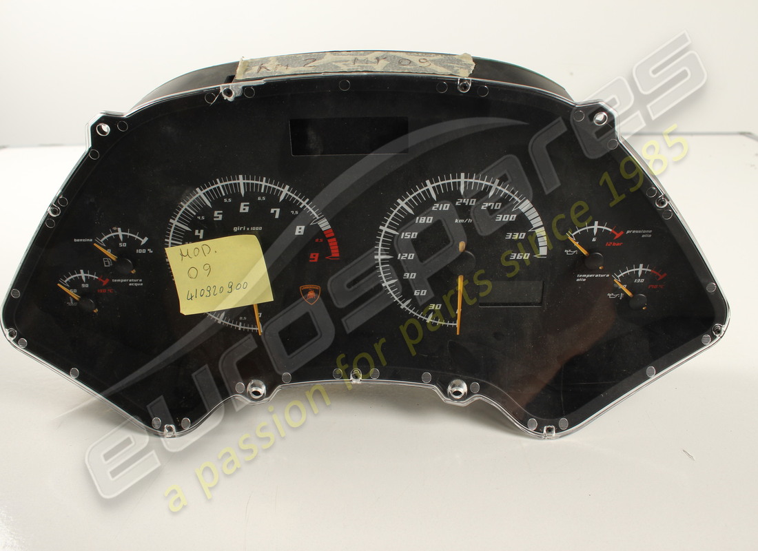 tableau de bord lamborghini utilisé. numéro de pièce 410920900 (1)