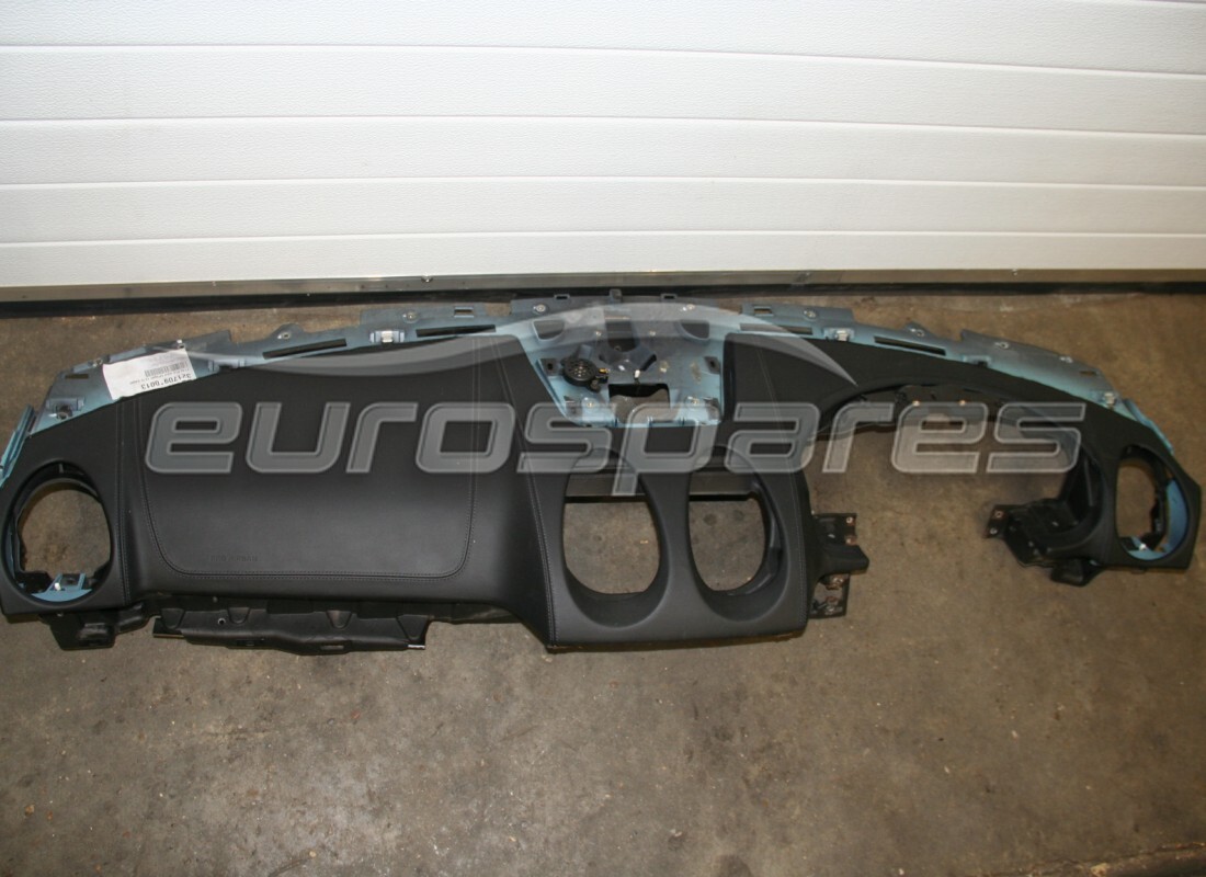 UTILISÉ Ferrari ZONE SUPÉRIEURE COMPLÈTE . NUMÉRO DE PIÈCE 808951.. (1)