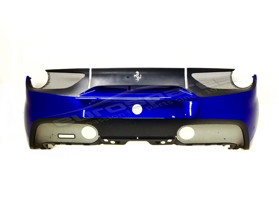 UTILISÉ Ferrari PARE-CHOCS ARRIÈRE. NUMÉRO DE PIÈCE 88582400 (1)