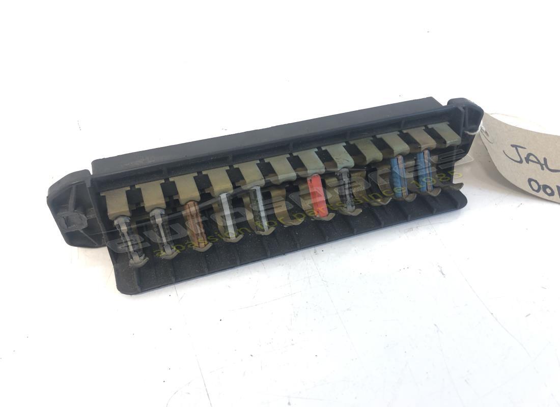 utilisé lamborghini boîte à fusibles 12v. numéro de pièce 001613515 (1)