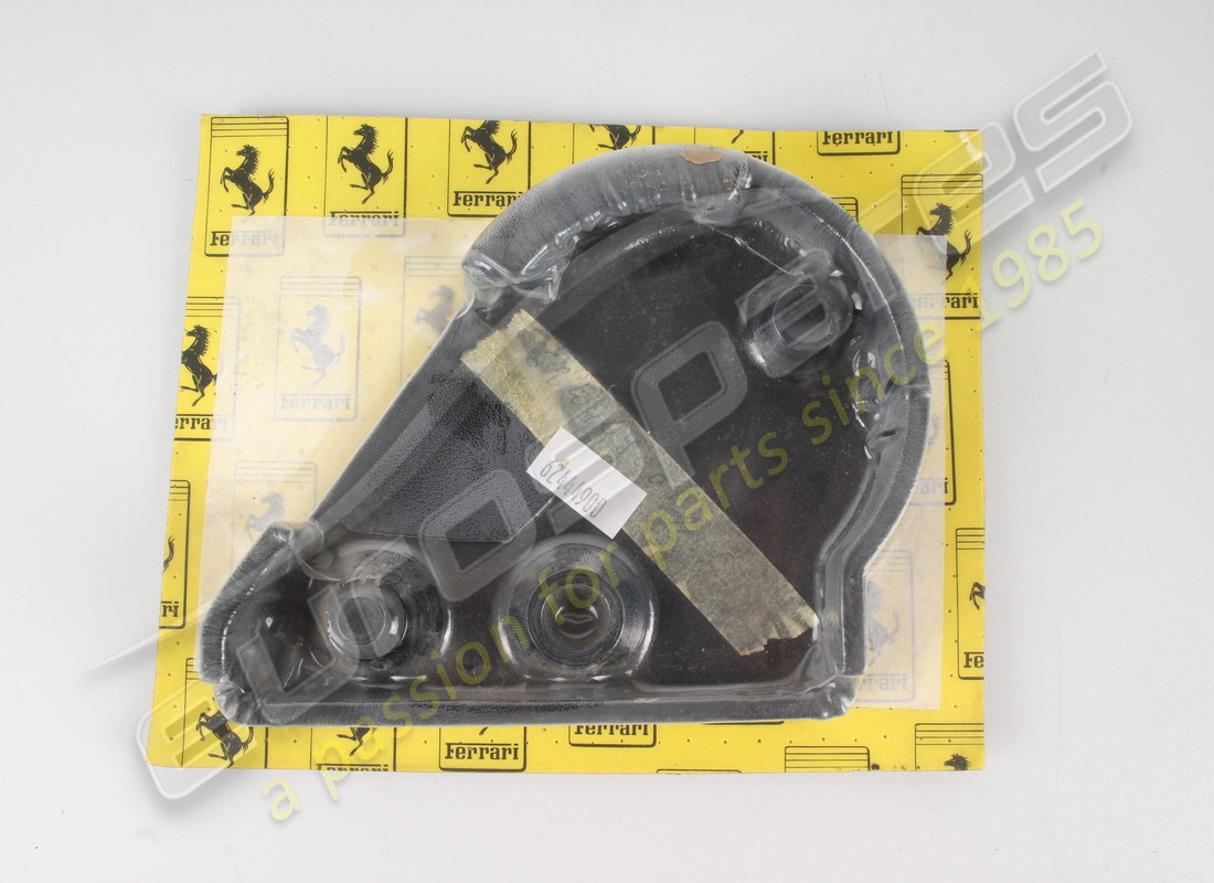 new (other) ferrari rh cover for rh seat. part number 62444900 (1)